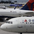 Fluggesellschaft: Kritik an KI-Ticketpreisen von Delta Airlines