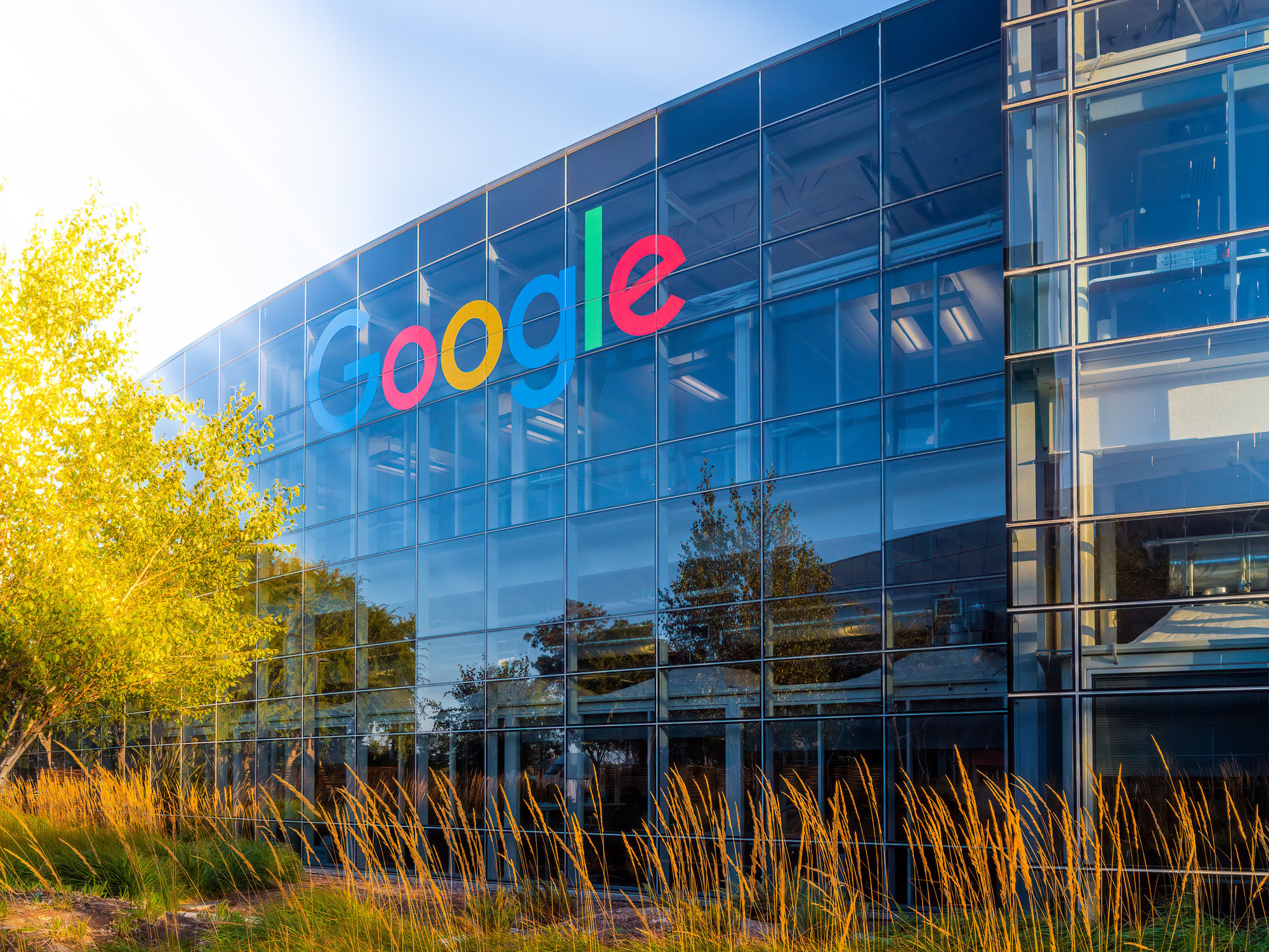 Google is reportedly pursuing AI licensing deals with news publishers