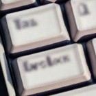 Higround Basecamp 75+ Blur: Tastatur erinnert an Bitmap-Texturen der 90er