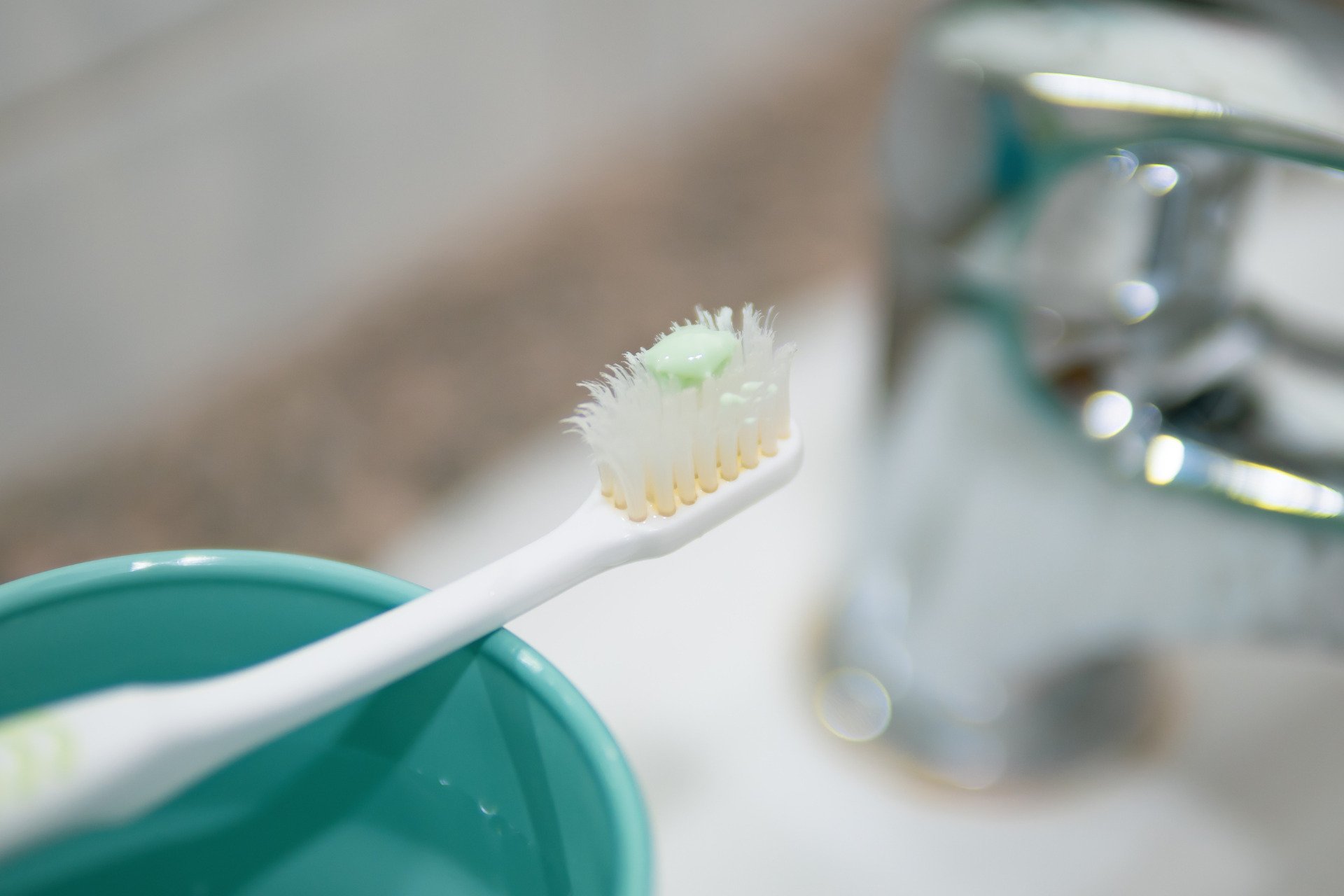 Man Spends 6 Days in the Hospital After Toothbrushing Session Goes Terribly Wrong