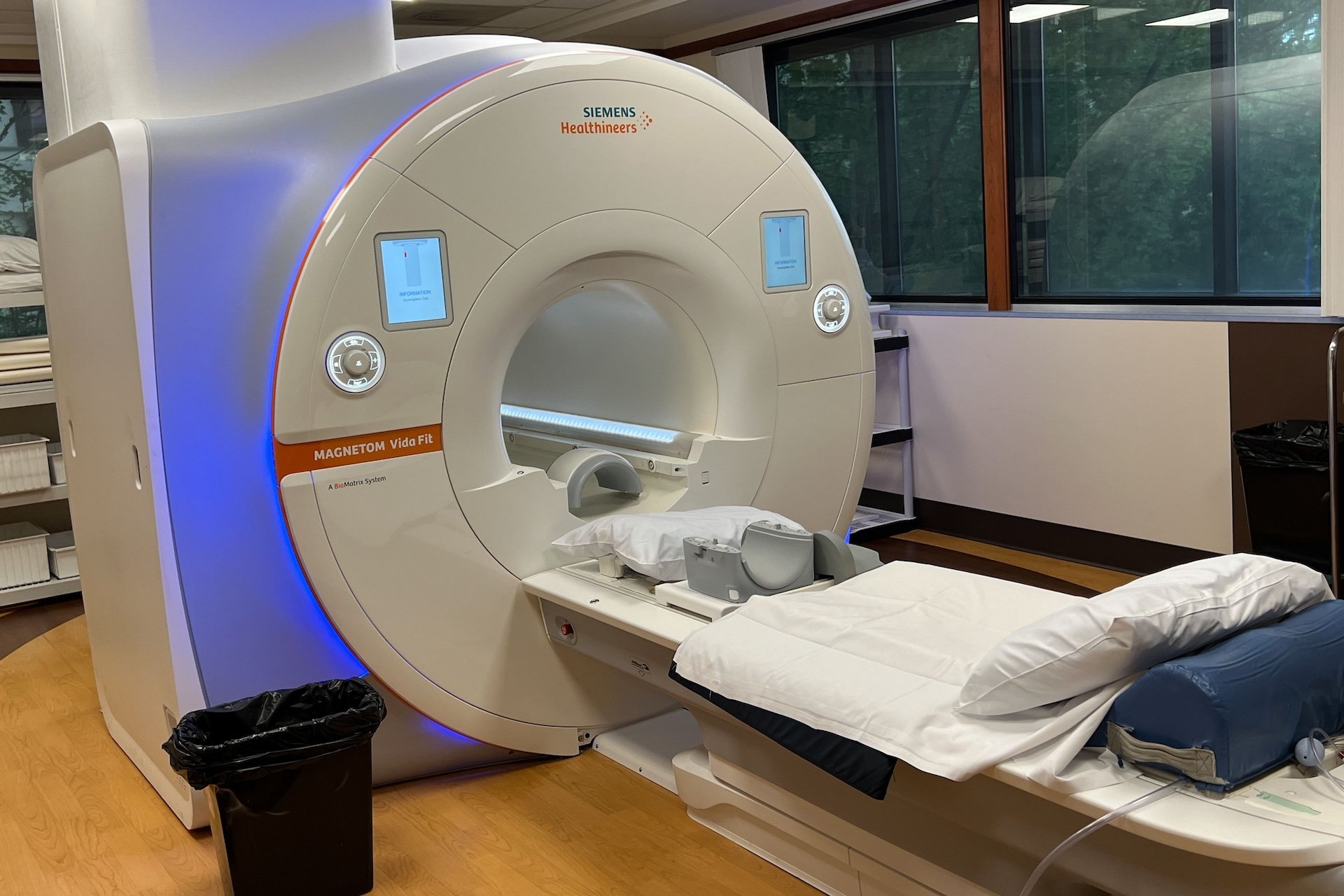 Man Wearing Chain Necklace in Critical Condition After Getting Sucked Into MRI Machine