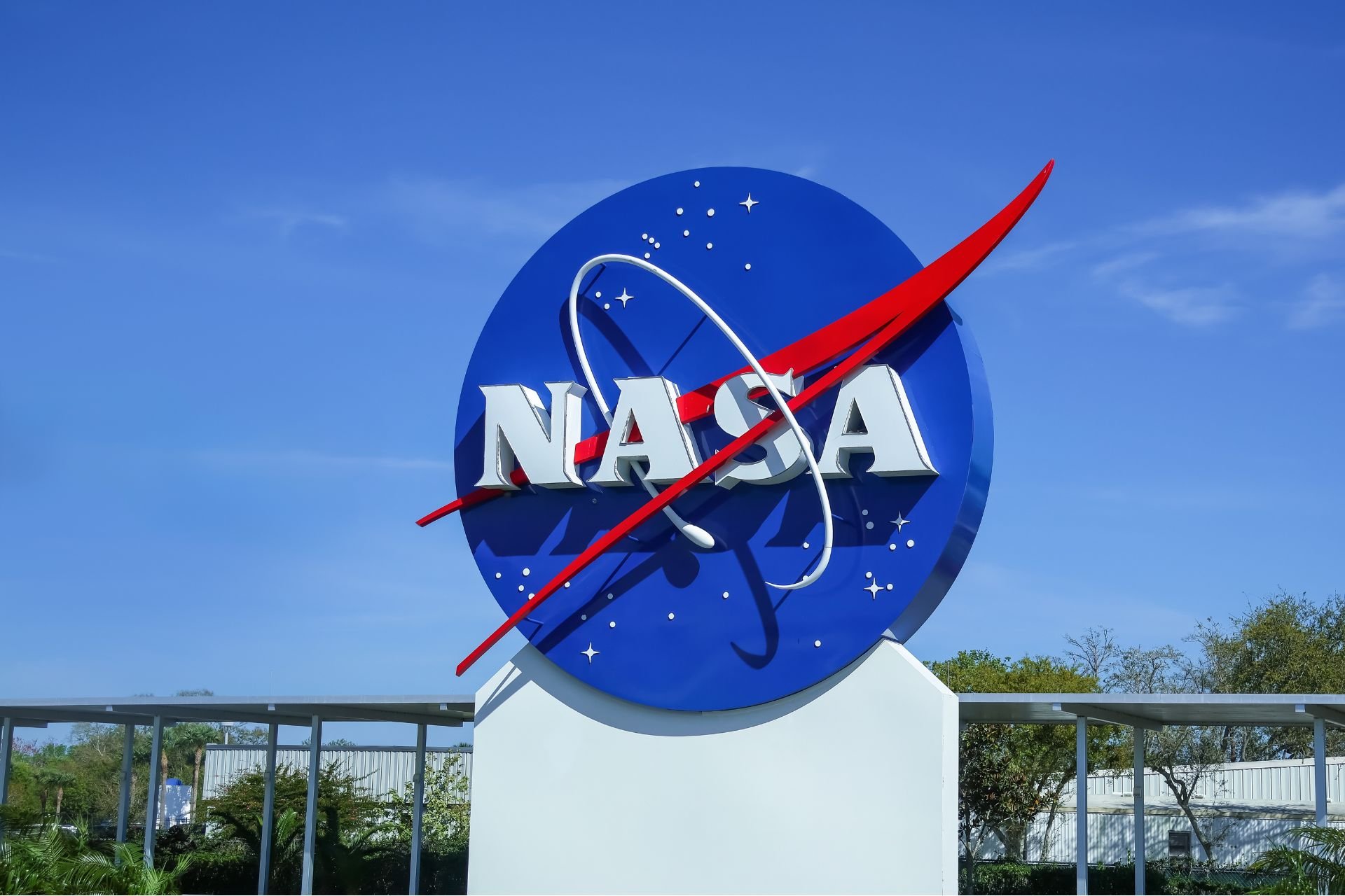 Nearly 4,000 NASA Employees Quit as Part of Trump Buyouts