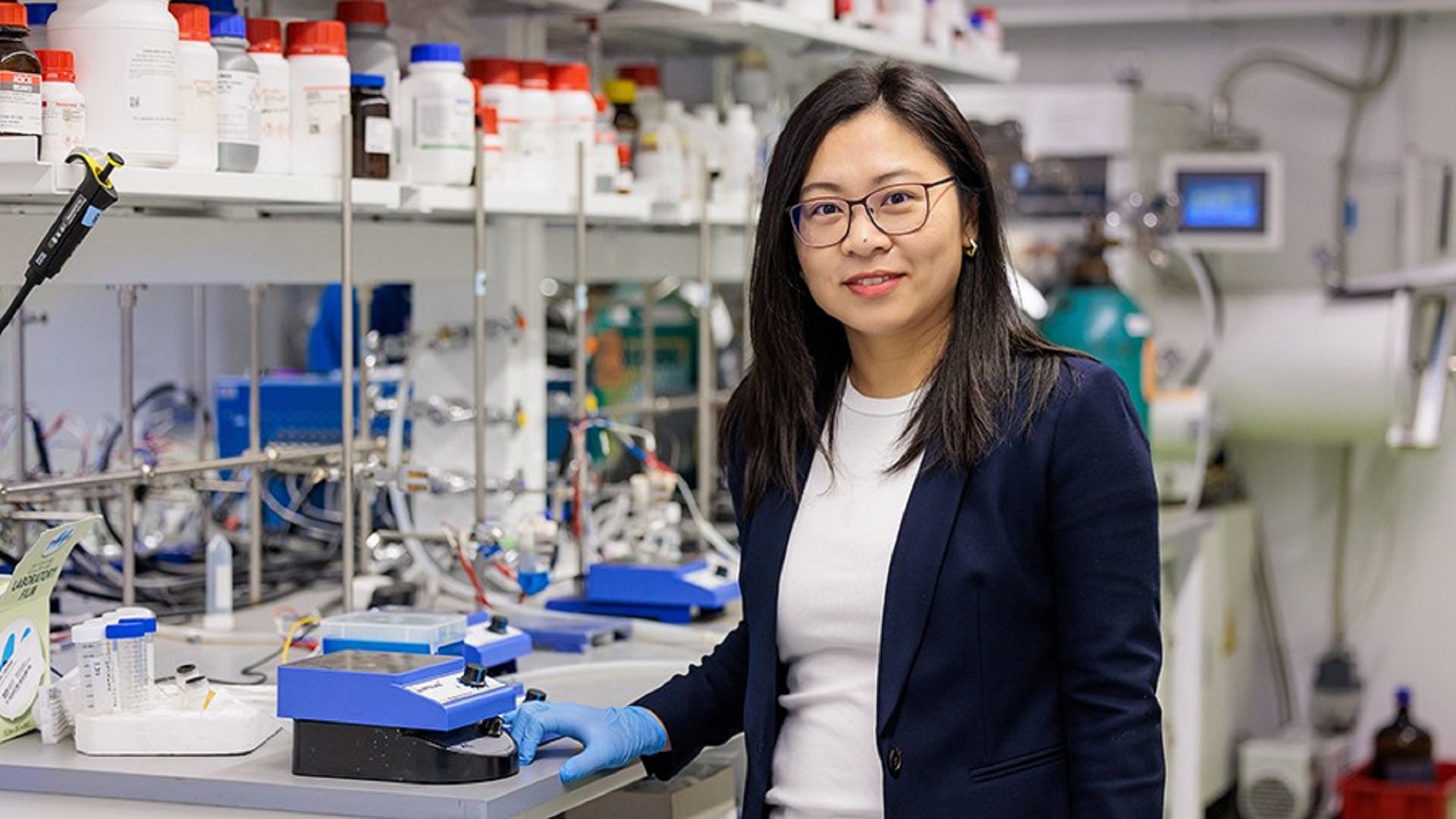 New smart membrane mimics cell logic to purify water and extract metals efficiently