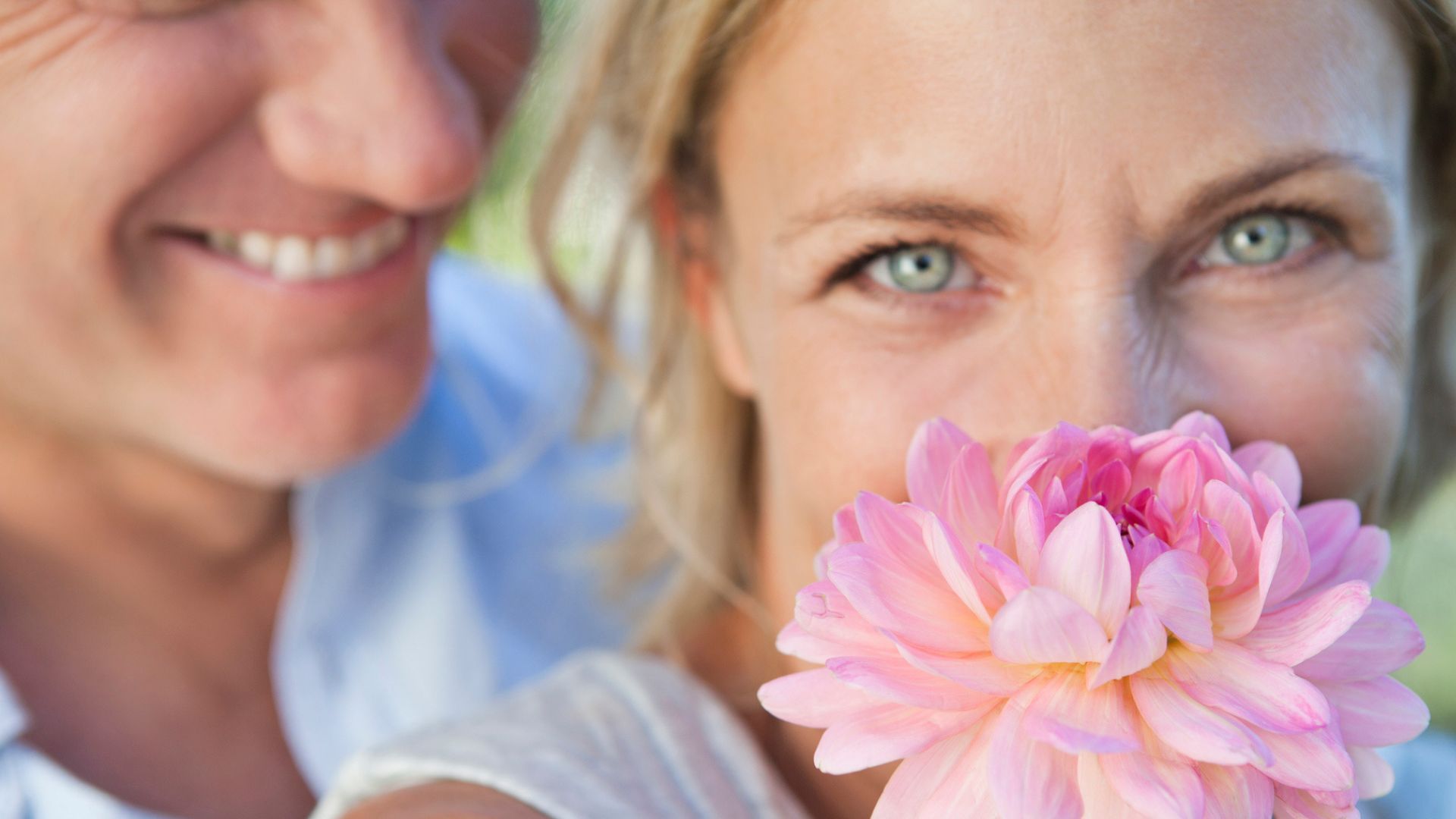 Ovulation scent lifts men’s mood and makes women seem more attractive, study finds