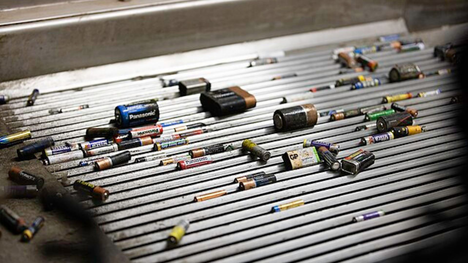 Scientists uncover hidden cause of critical metal loss in lithium battery recycling