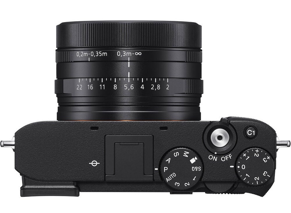 Sony’s 61MP RX1R III fixed-lens compact camera is finally here after a ten-year wait