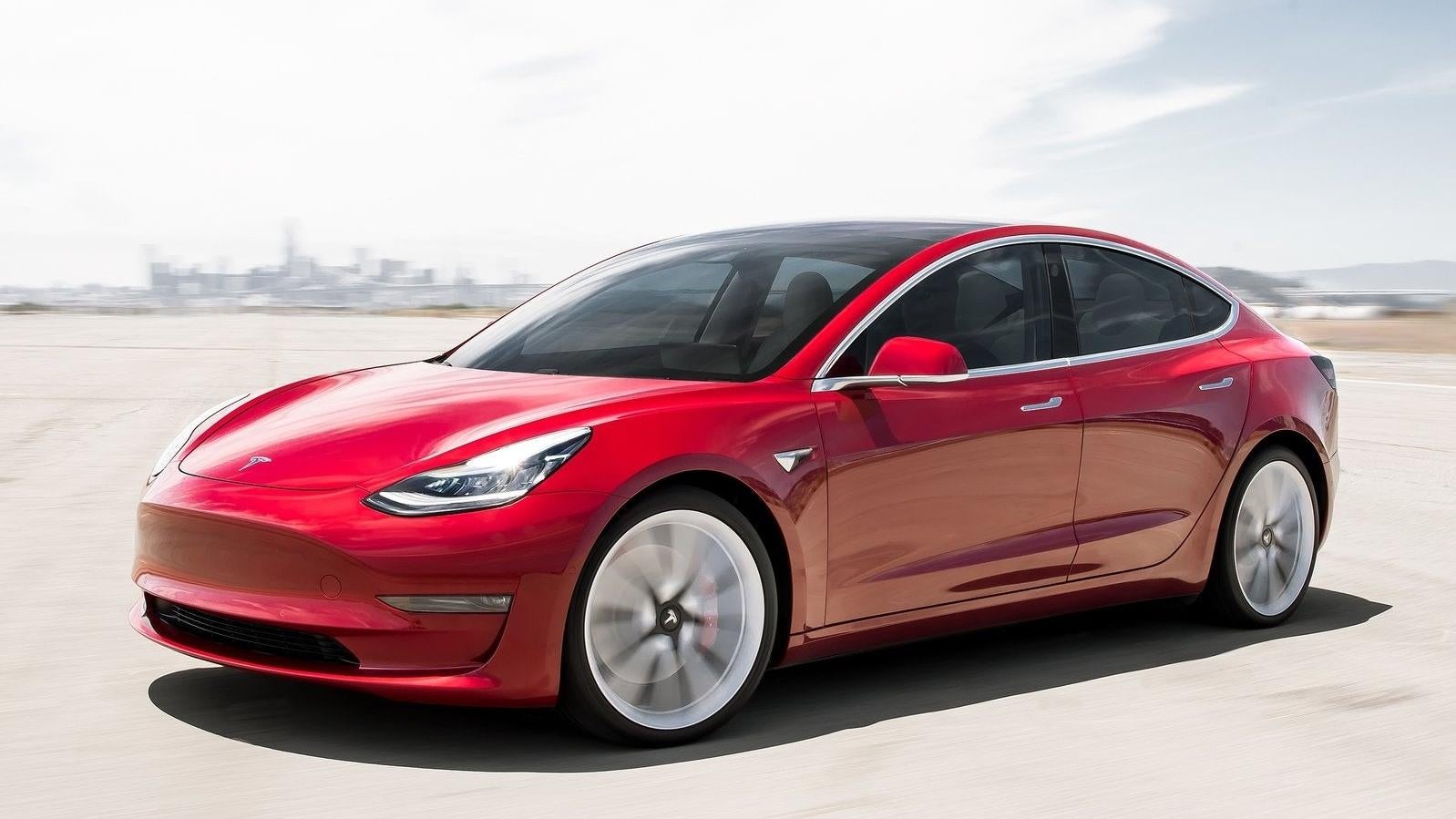 Tesla Launches Blitz Sale to Revive Sales Ahead of EV Tax Break Cliff