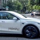 Tesla: Musk träumt von Robotaxi-Expansion bis Ende 2025