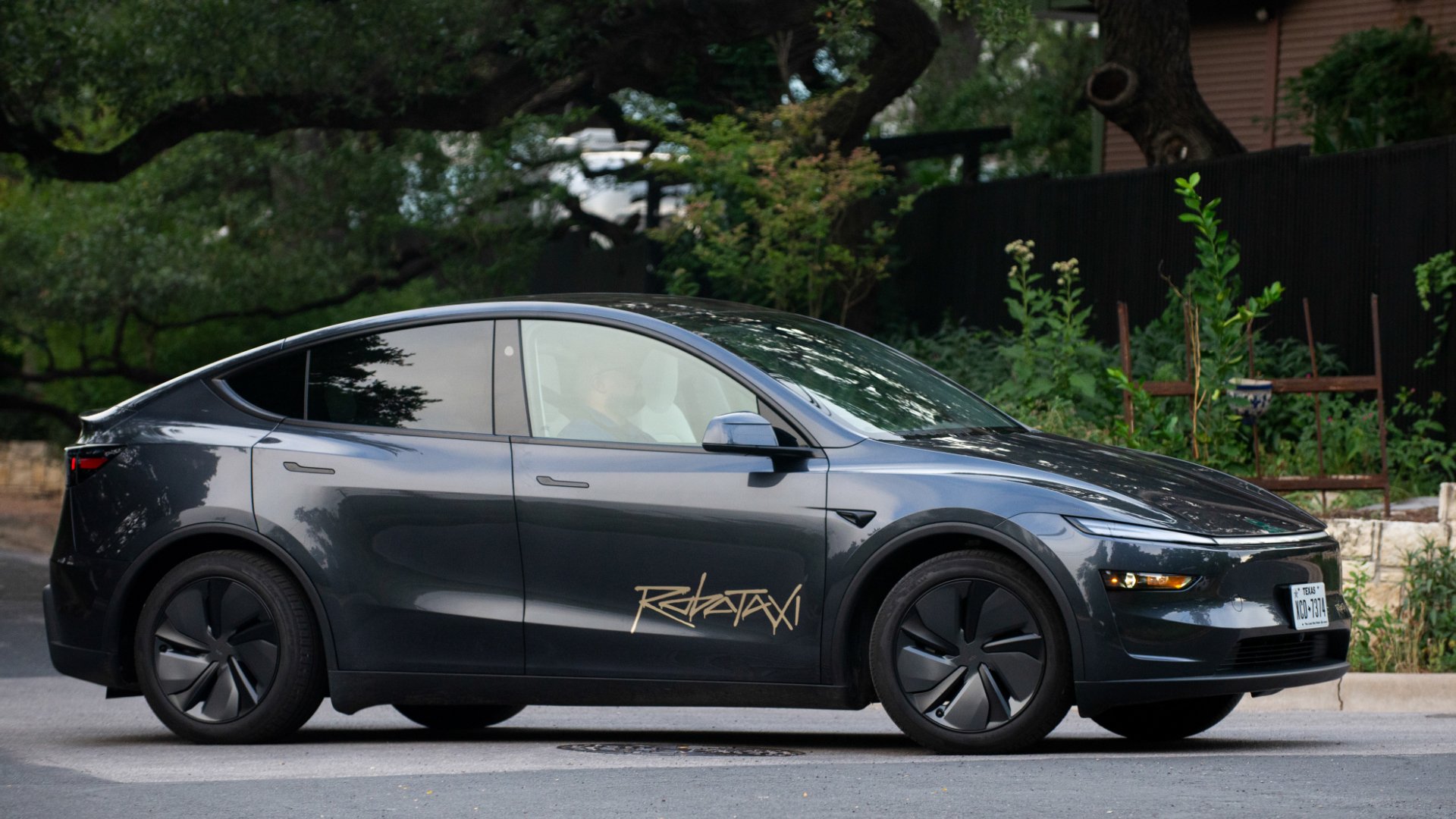 Tesla wants to offer Robotaxis to half the population of the U.S. by the end of 2025