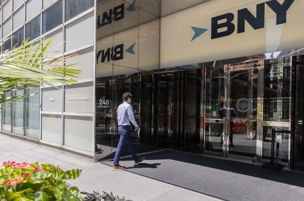 Wall Street Goes Crypto? BNY & Goldman Sachs Unlock $55T Market with Tokenized Funds