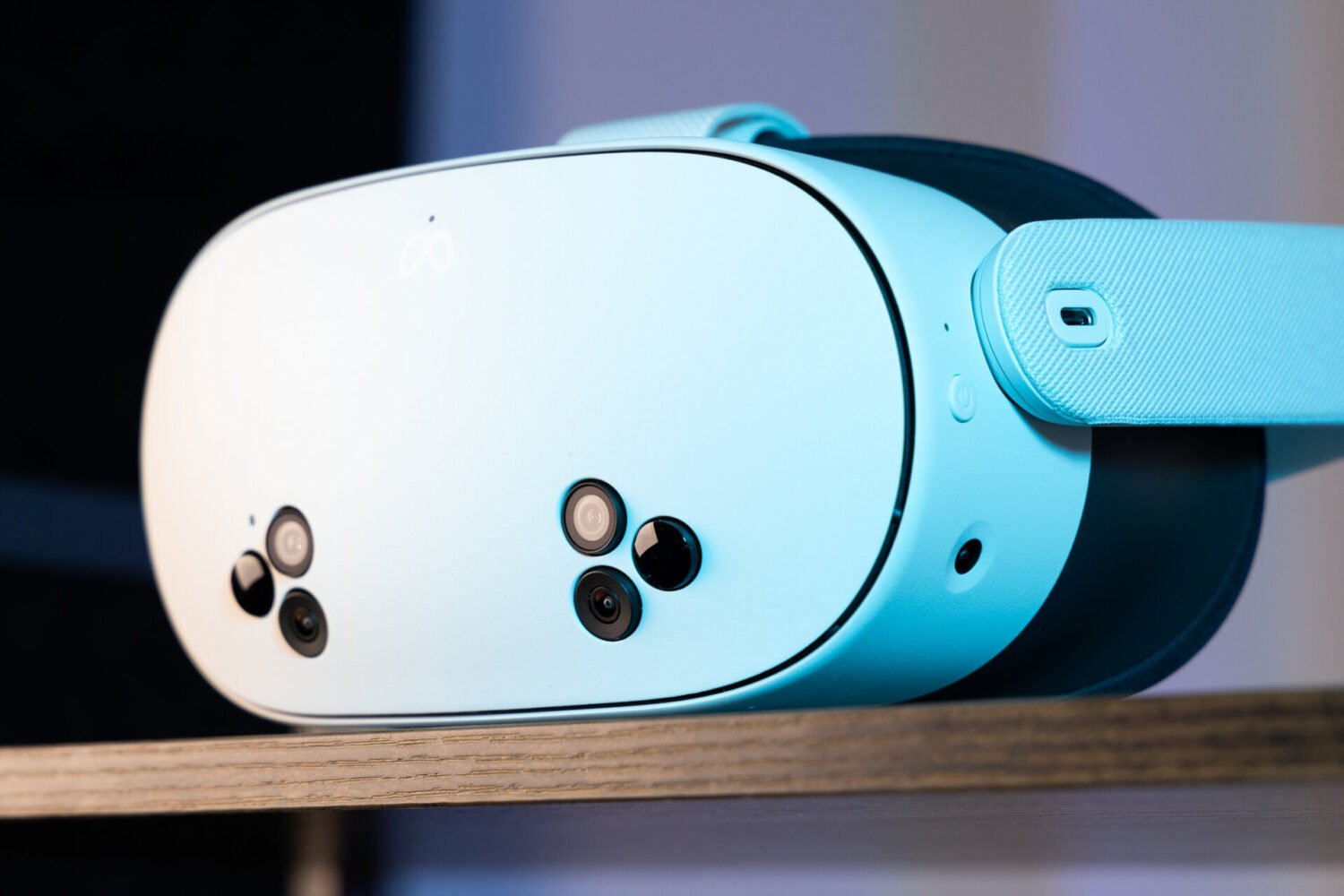 VR Is in a Really Bad Place Right Now and Smart Glasses Are to Blame
