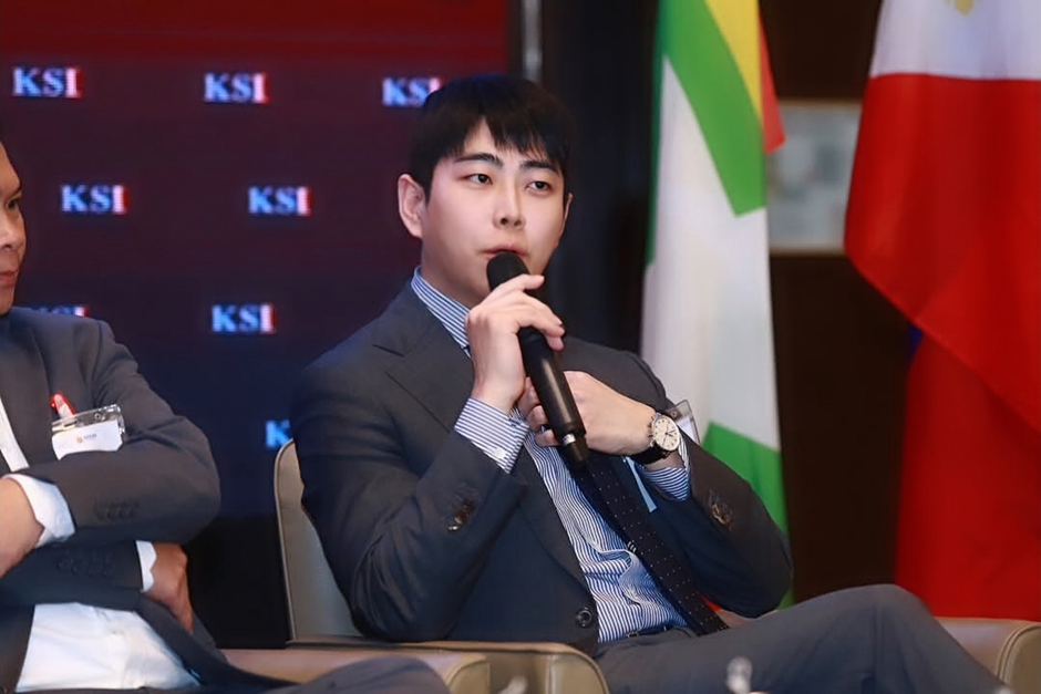 Wook Lee Presents Innovative Digital Finance Ecosystem Vision at ASEAN Top Leadership Forum