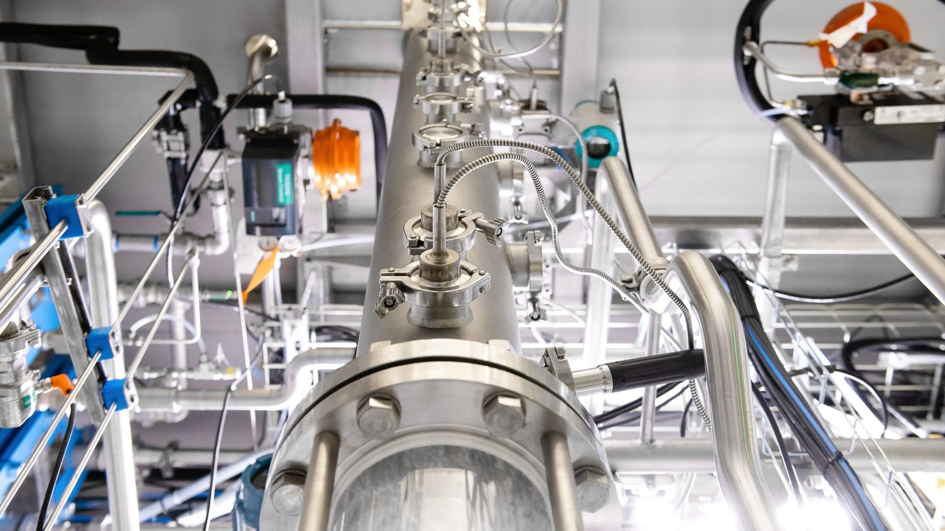 Captured carbon becomes palm oil-like fat in breakthrough for aviation fuel 