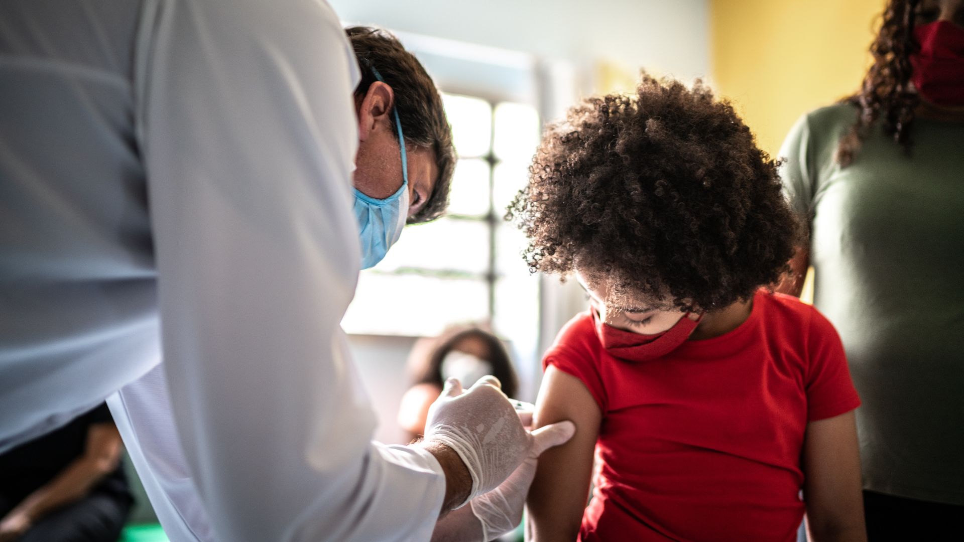 Florida plans to end vaccine mandates for schoolchildren; experts warn of outbreaks