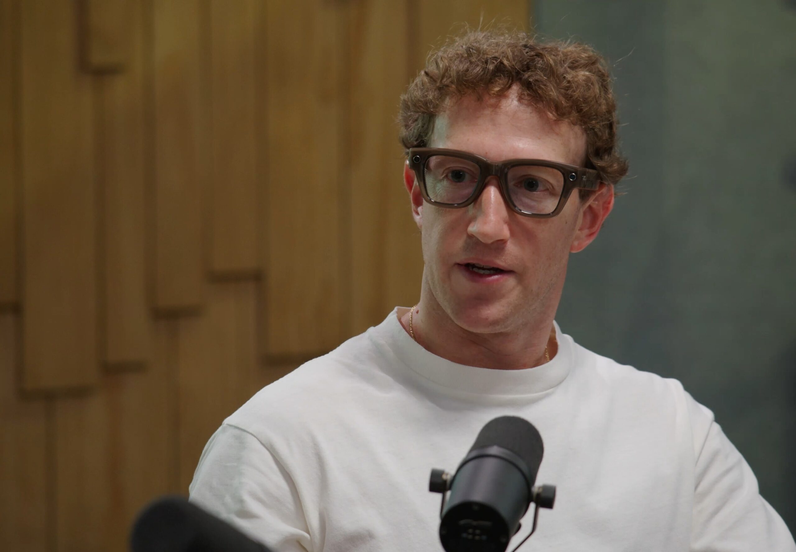 I sat down with Mark Zuckerberg to try Meta’s impressive new Ray-Ban Display glasses