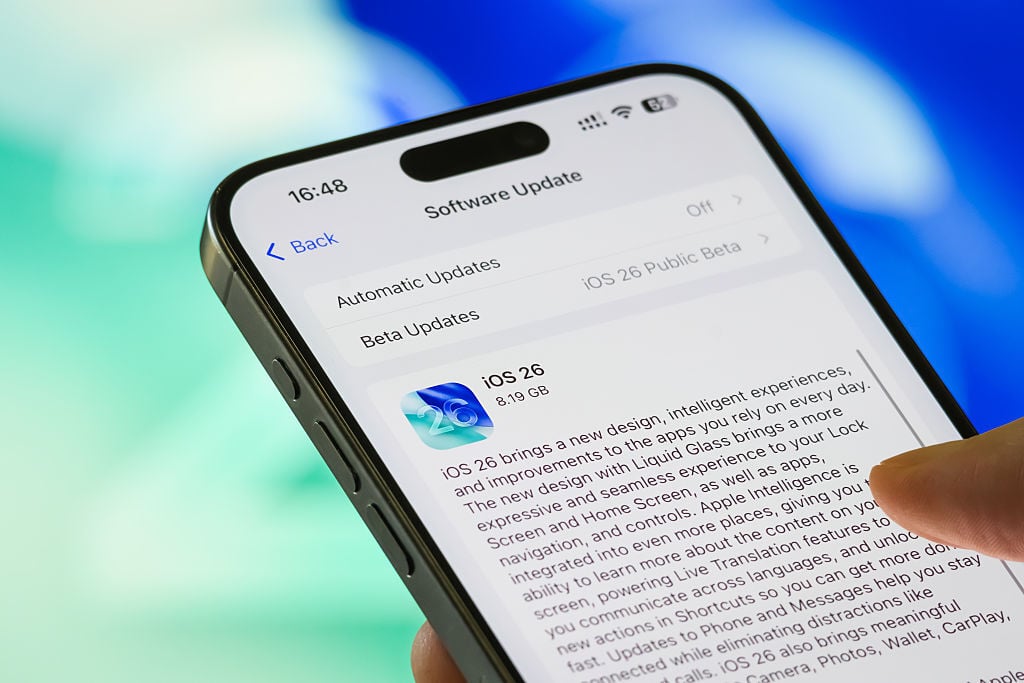 iOS 26 users complain about ‘tilted icons’ in dark mode