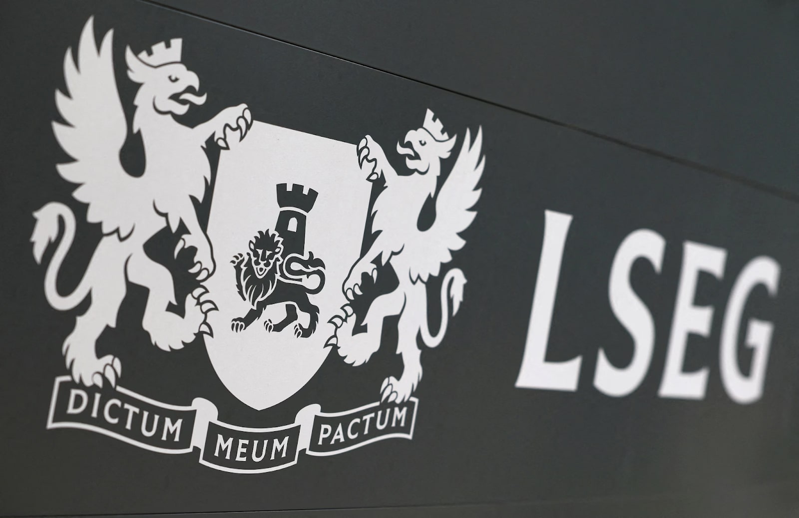 LSEG Unveils Blockchain-based Platform – DMI, for Private Funds