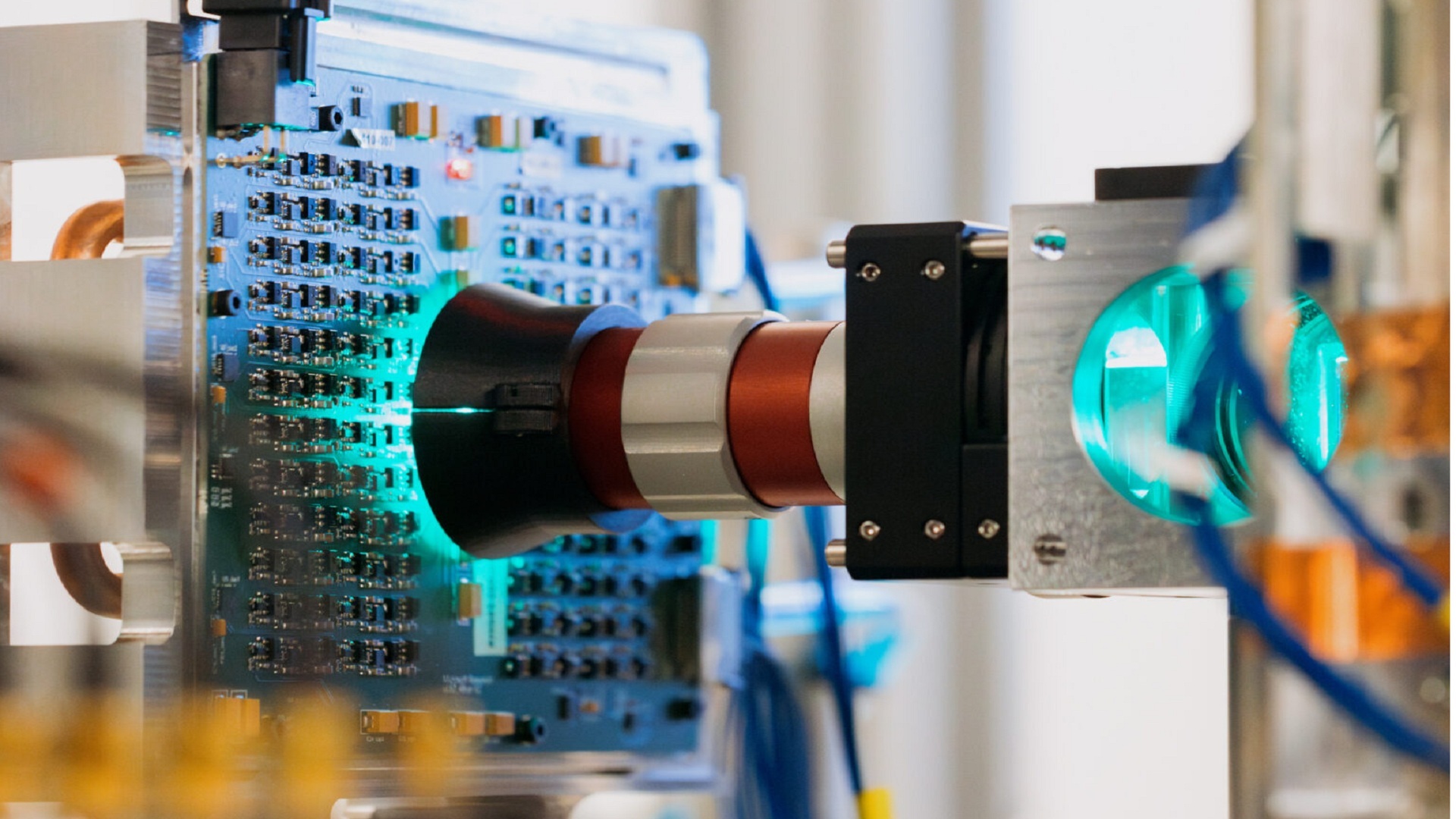 Microsoft’s light-powered computer could run AI 100x faster and more efficiently