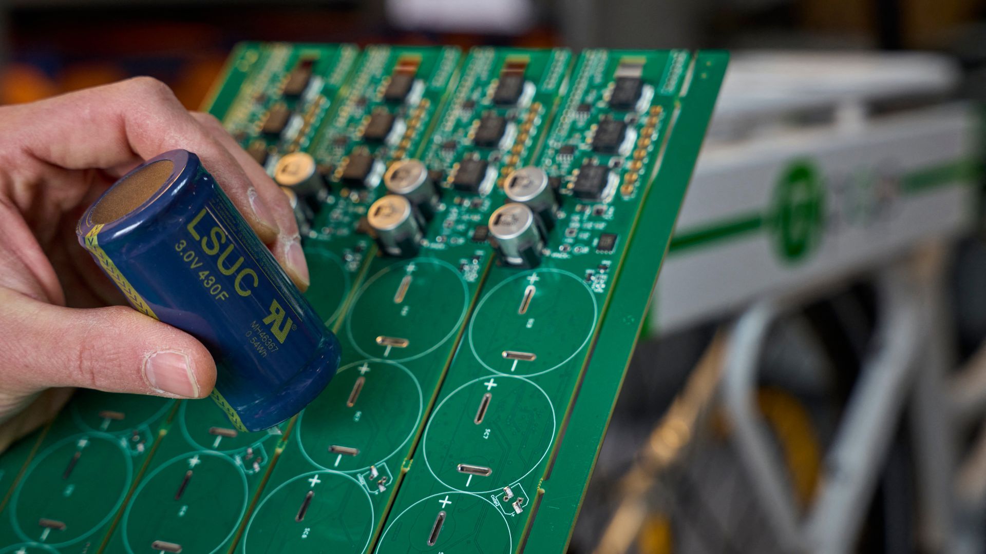 Next-gen graphene material unlocks supercapacitors with lightning-fast power