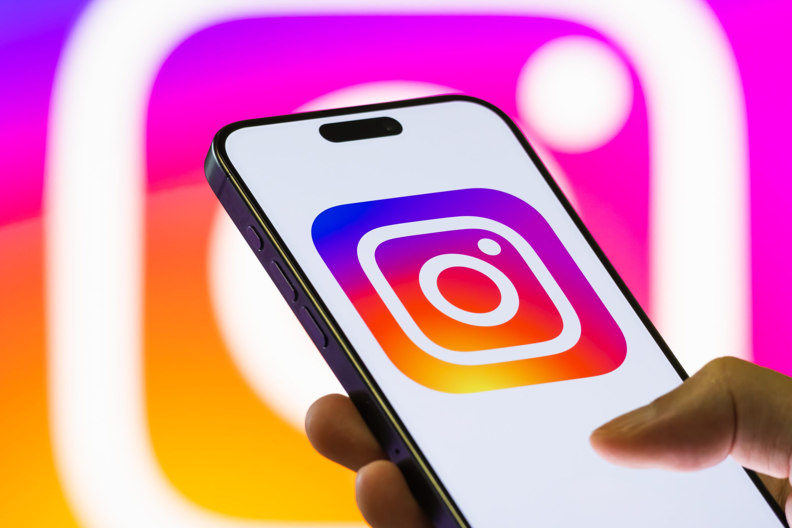 Would you pay for an ad-free Instagram? UK users will be able to.