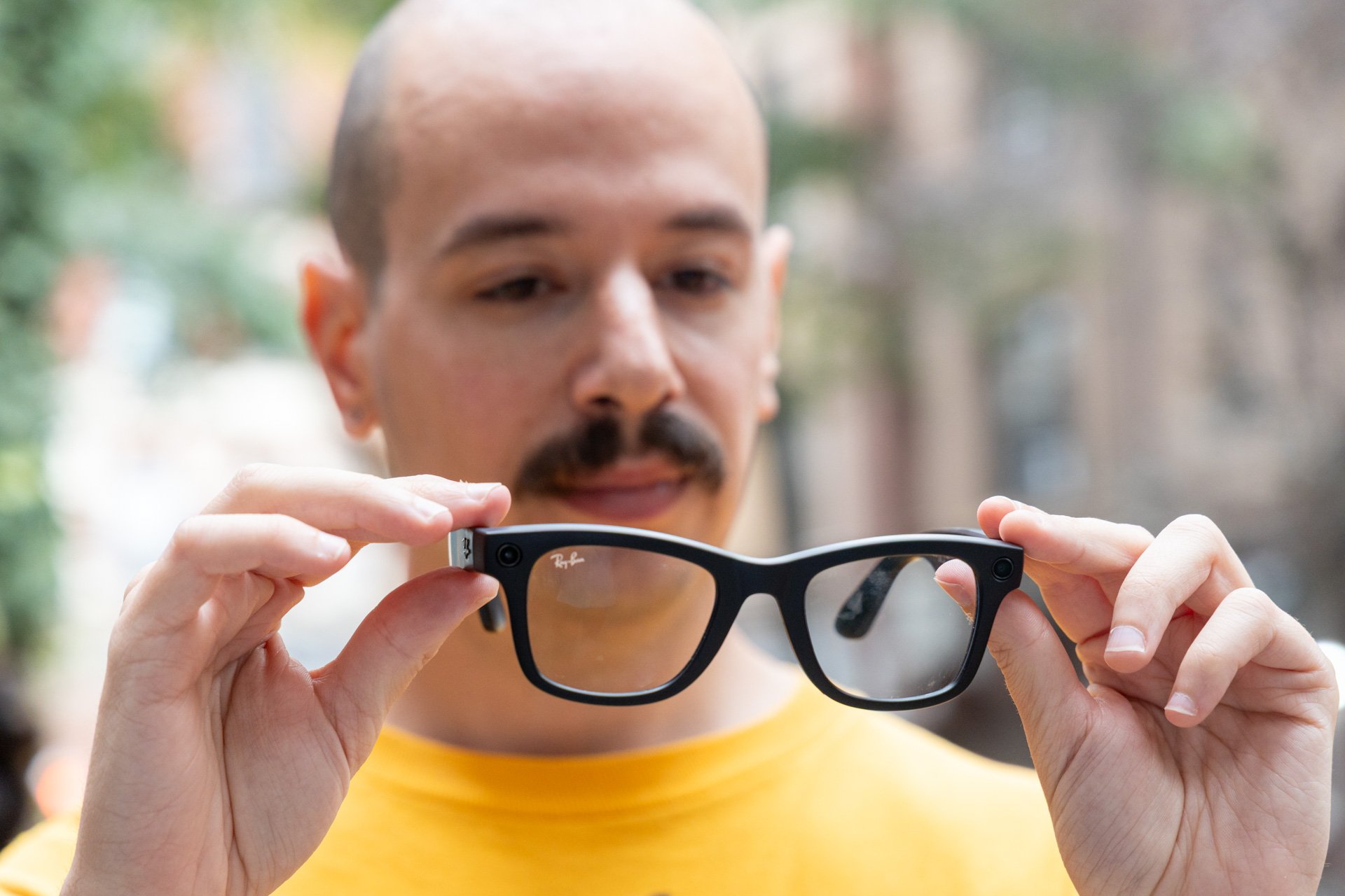 AI In Smart Glasses Is Missing the Point