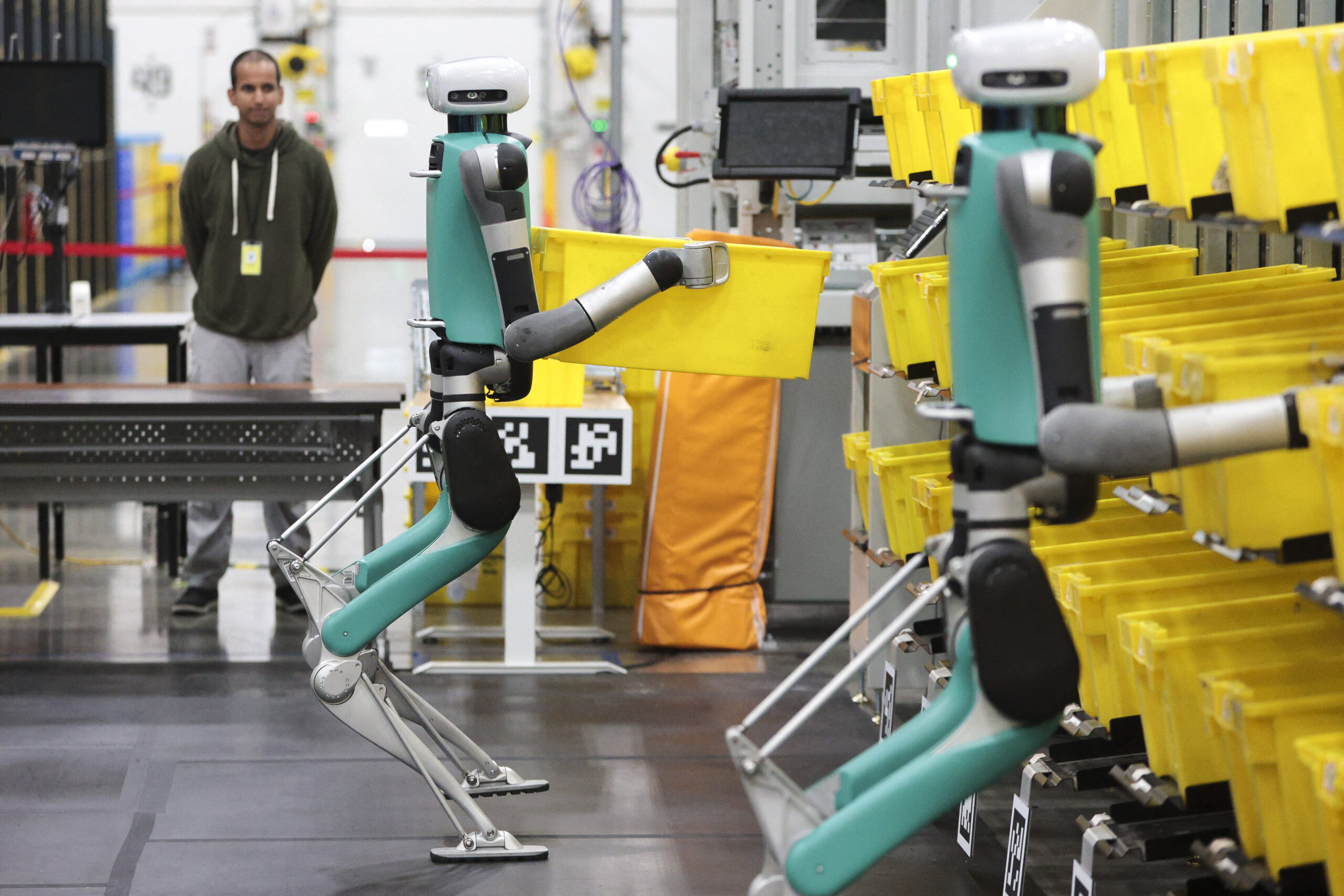 Amazon hopes to replace 600,000 US workers with robots, according to leaked documents