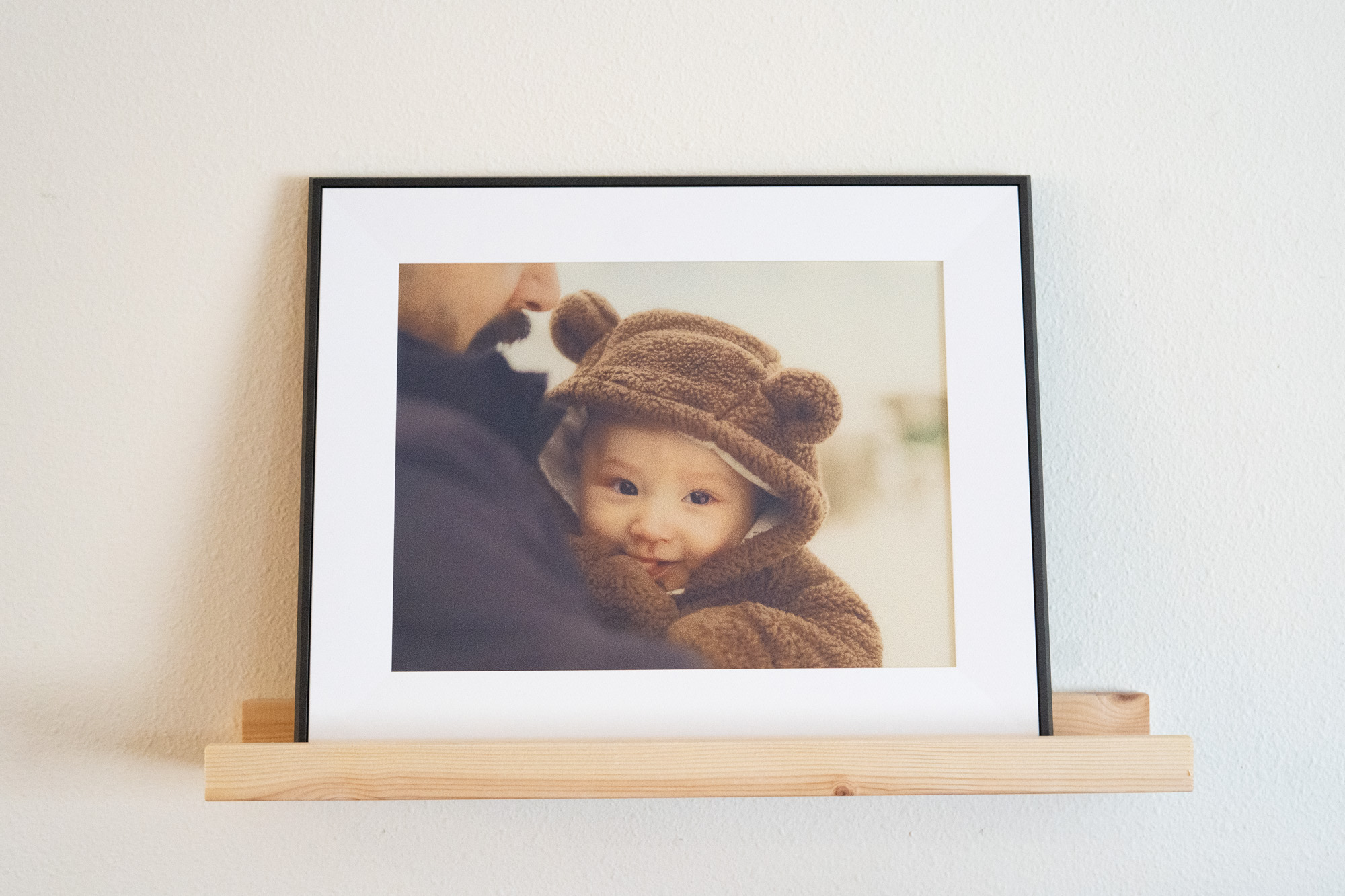 Aura’s first color E Ink frame is for the cord-averse