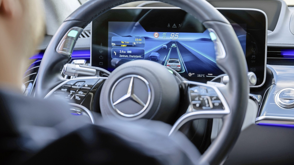 Drive Pilot von Mercedes: Chauffeur in Teilzeit