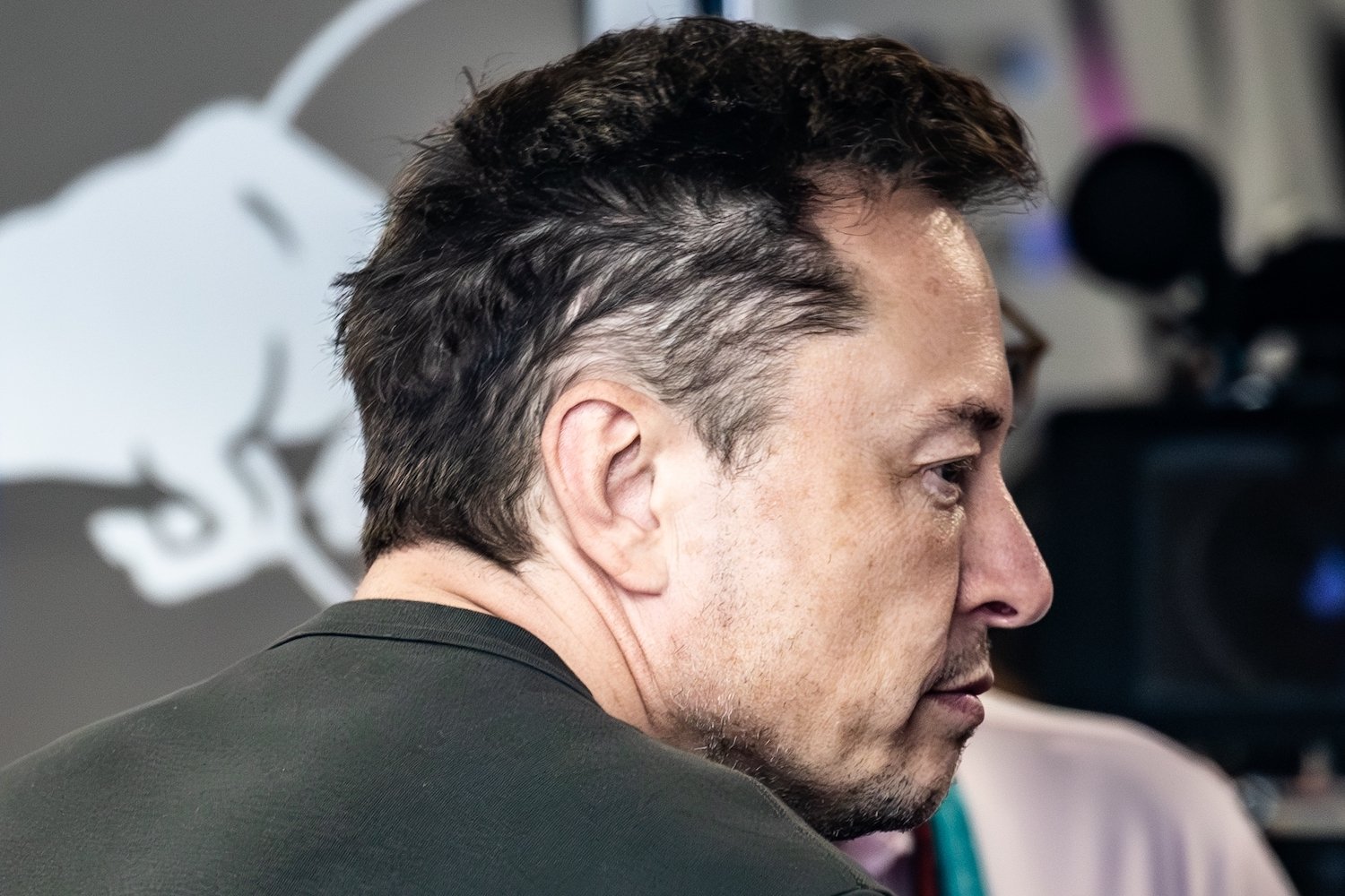 Elon Musk’s Version of Wikipedia Is Live. Here’s What the Difference Is