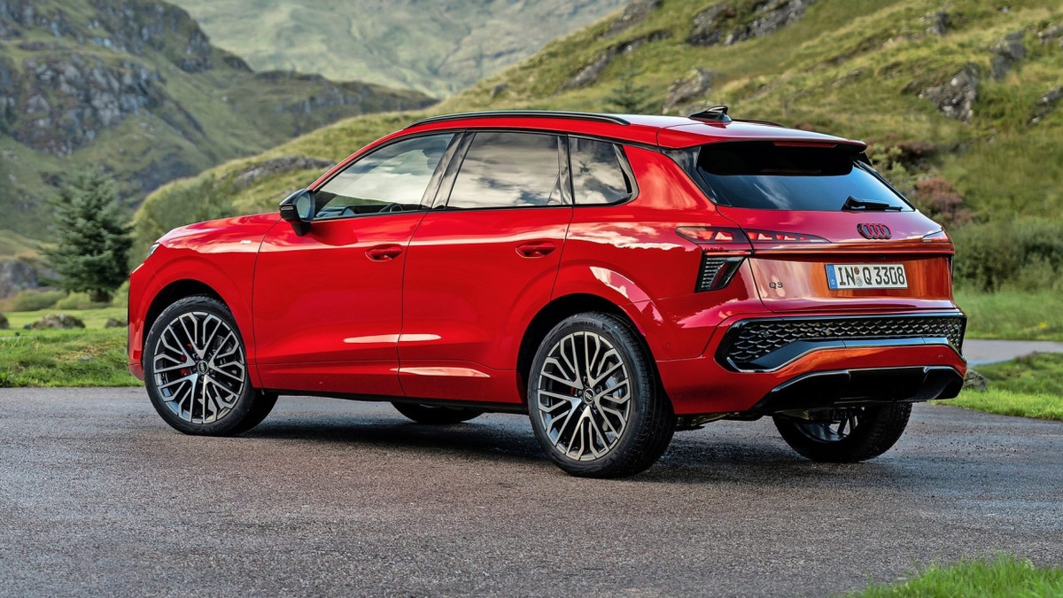 Fahrbericht Audi Q3: Schneeflöckchen, Lichtröckchen