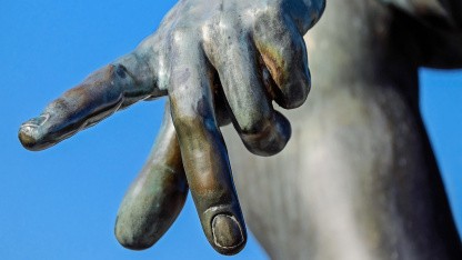 (g+) Helfende Hand: KI-Tools zur Systemadministration nutzen