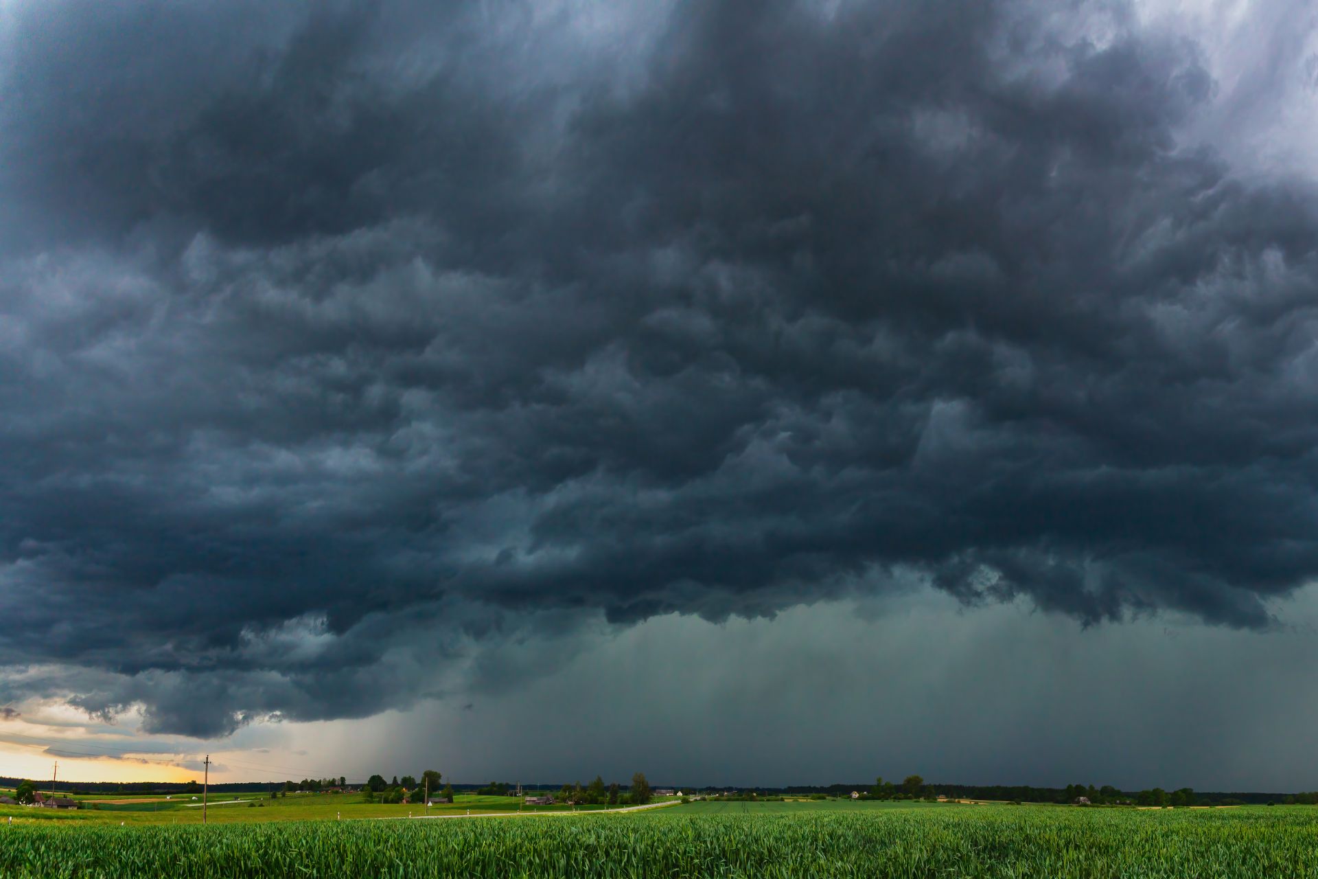 How to Become a Backyard Meteorologist With a Few Simple Tools