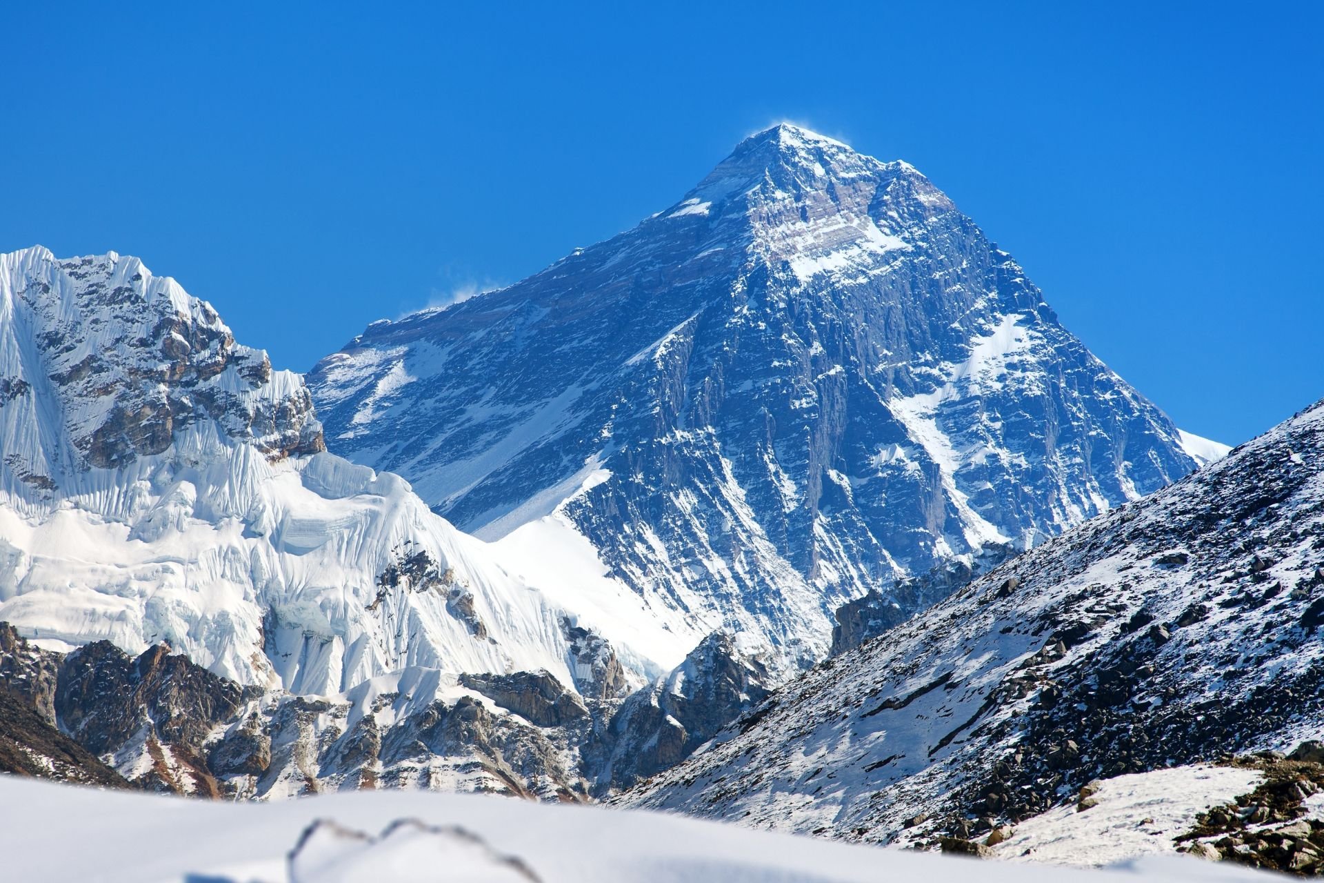 Hundreds of Hikers Still Stranded on Mount Everest After Brutal Blizzard Hits 