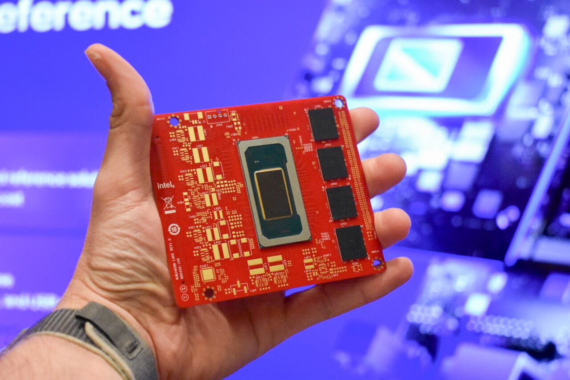 Intel’s Next-Gen PC Chip Is the First Step on the Road to the Perfect Laptop