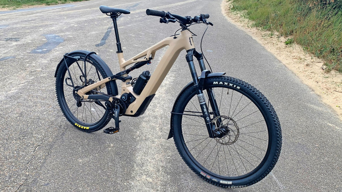 Moustache Clutch im Test: Da staunt die Clutchpresse