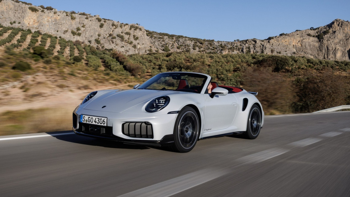 Porsche 911 Turbo S: Schnellladegerät mit Spannungsspitzen