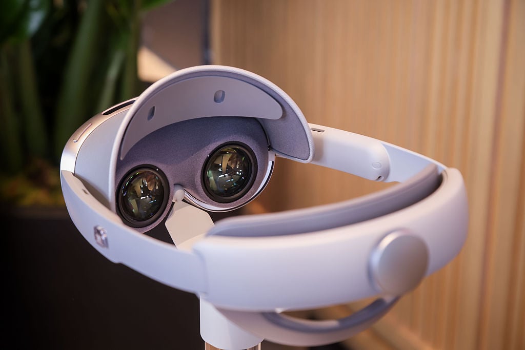 Samsung XR battery life: How it compares to Meta Quest 3, Apple Vision Pro