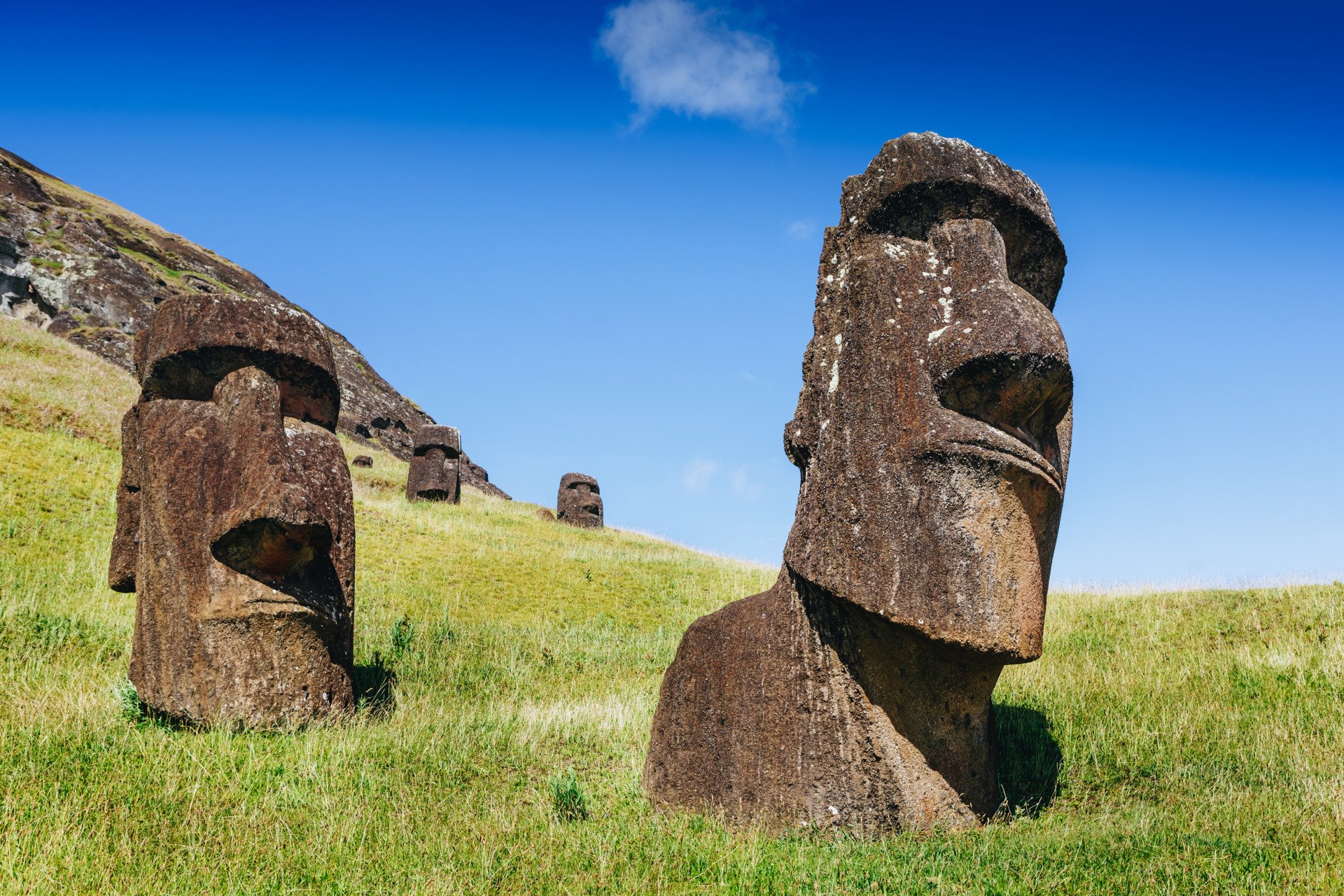 Scientists Just Solved One of the Most Enduring Mysteries of the Easter Island Statues