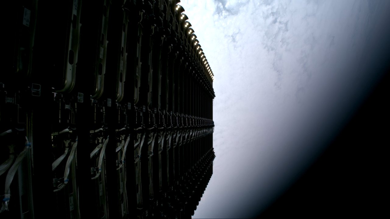 SpaceX launches 10,000th Starlink internet satellite