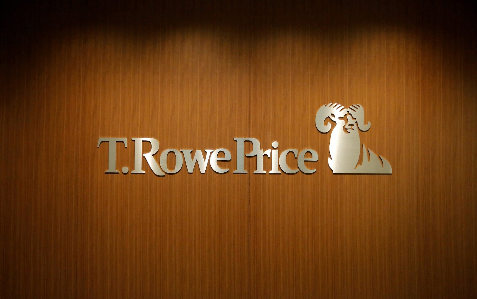T. Rowe Price to Launch Active Crypto ETF in Strategic Move