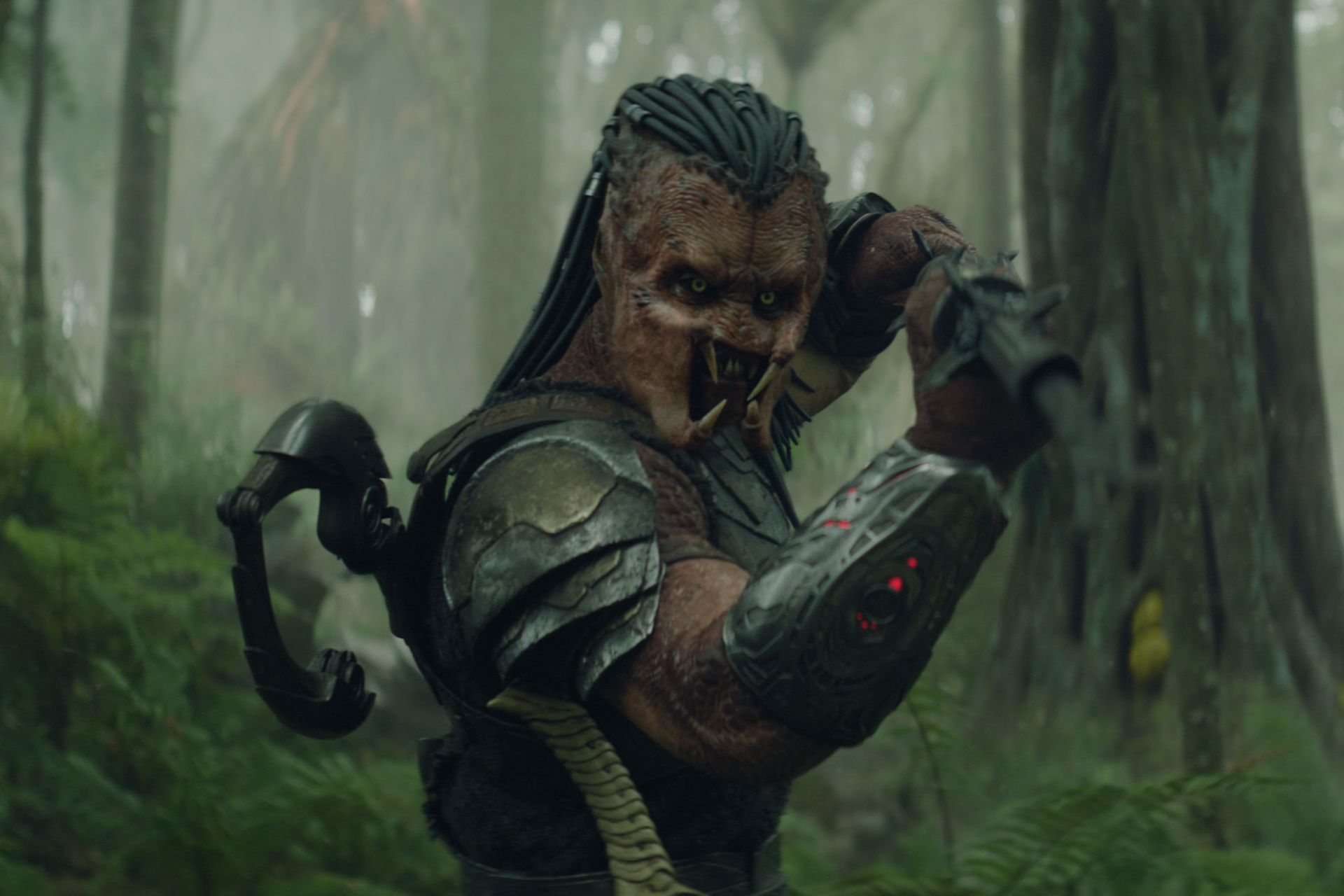 The Hunt Begins in the Latest ‘Predator: Badlands’ Trailer