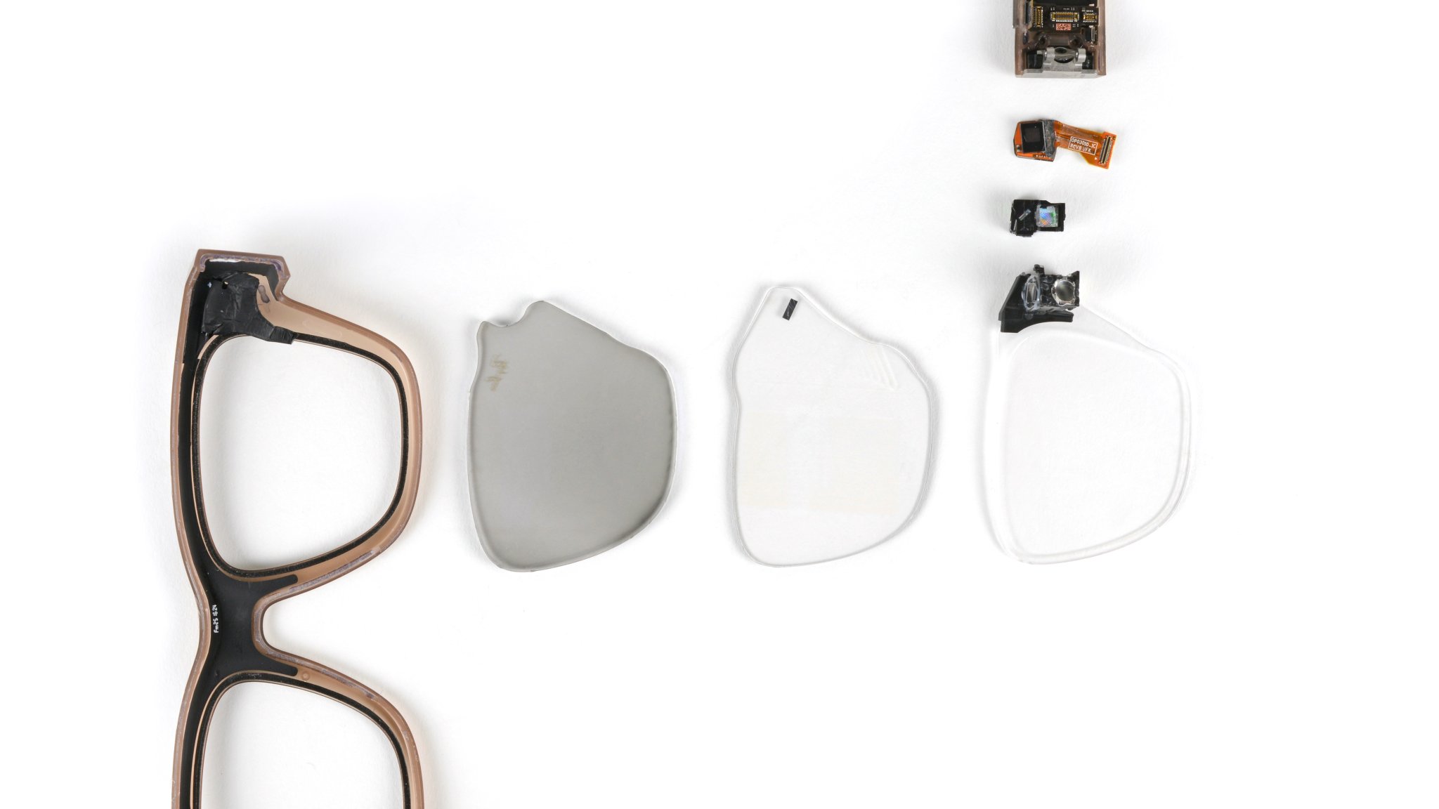 The Meta Ray-Ban Display’s most interesting tech might be the glass