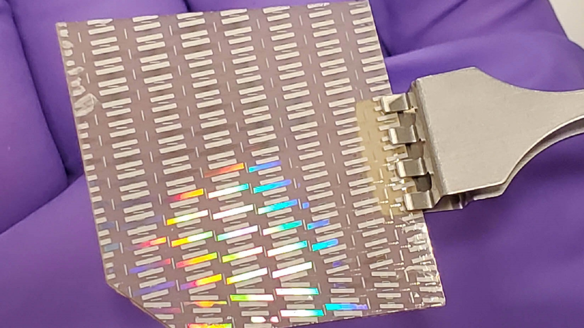 US makes radiation-proof microchips that endure 1,832°F heat inside nuclear reactors