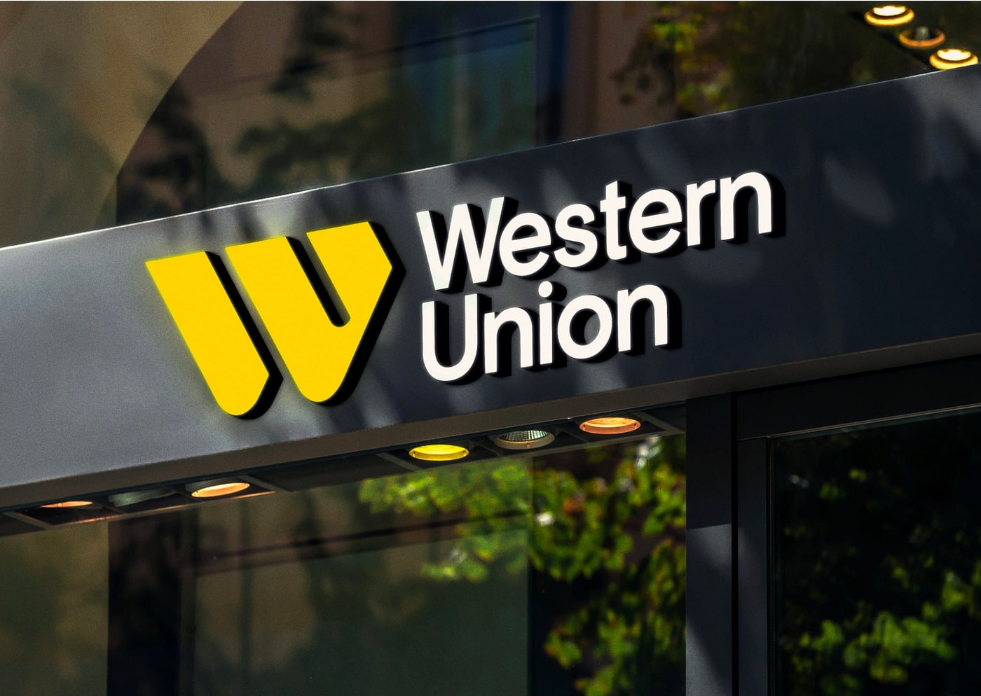 Western Union Eyes Crypto Future as Digital Transfers Surpass 50% in Q3