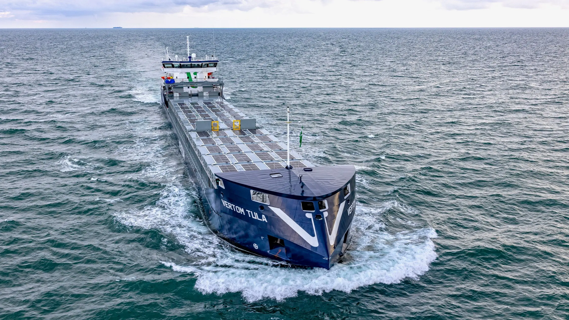 World’s first marine solar energy system installed on seagoing cargo vessel