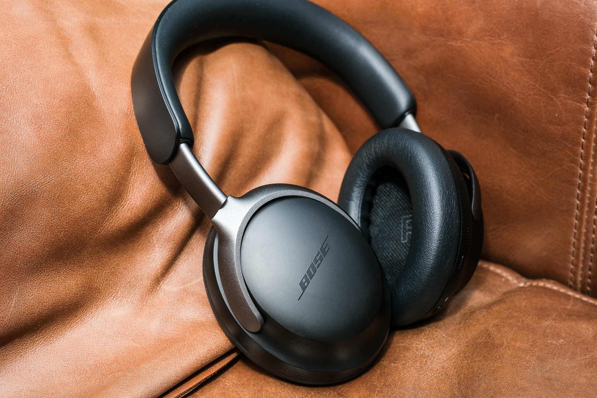 You can still save up to 70 percent on headphones from Bose and Sony today