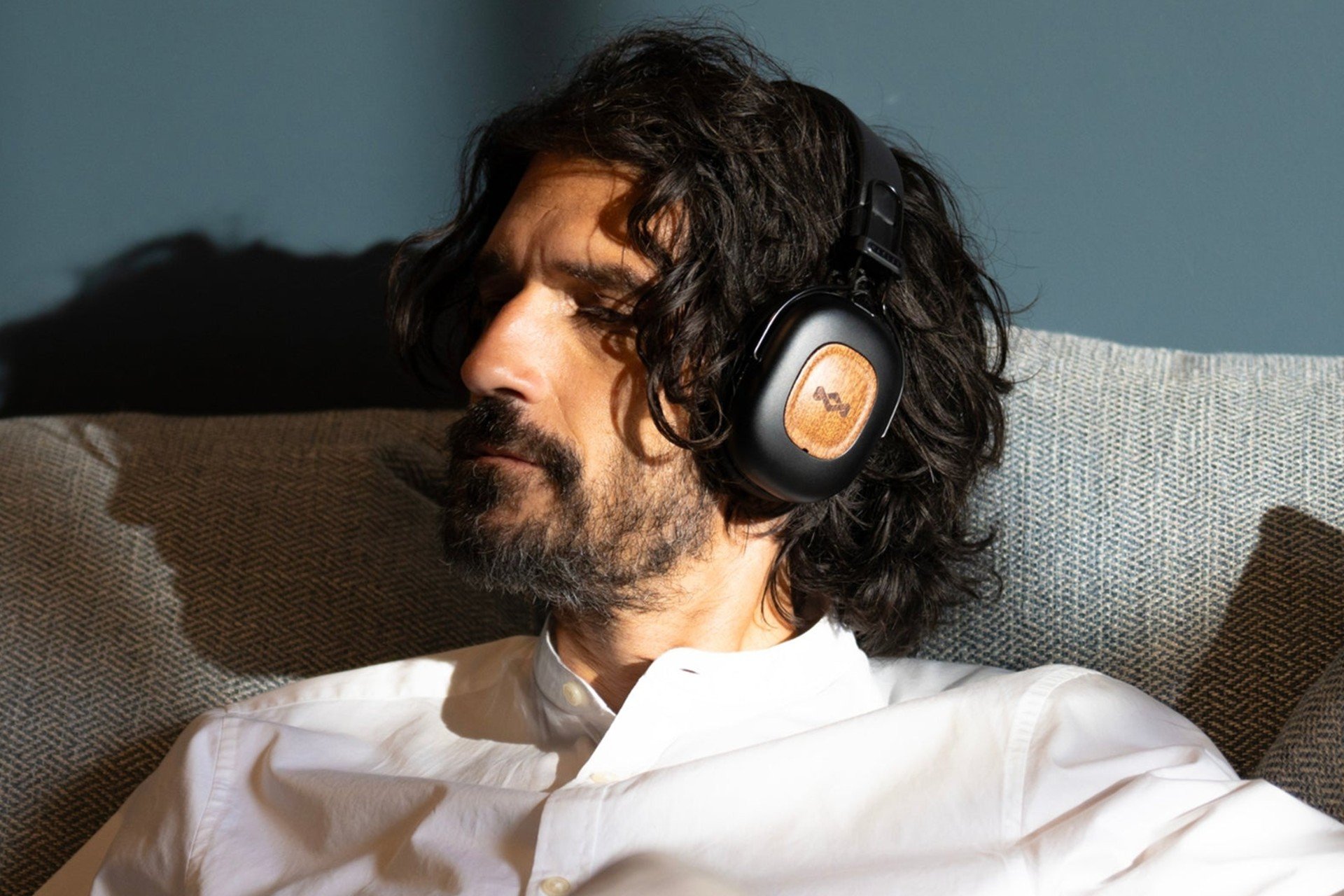 A New Pair of Headphones Has Entered the Battle for Best Battery Life