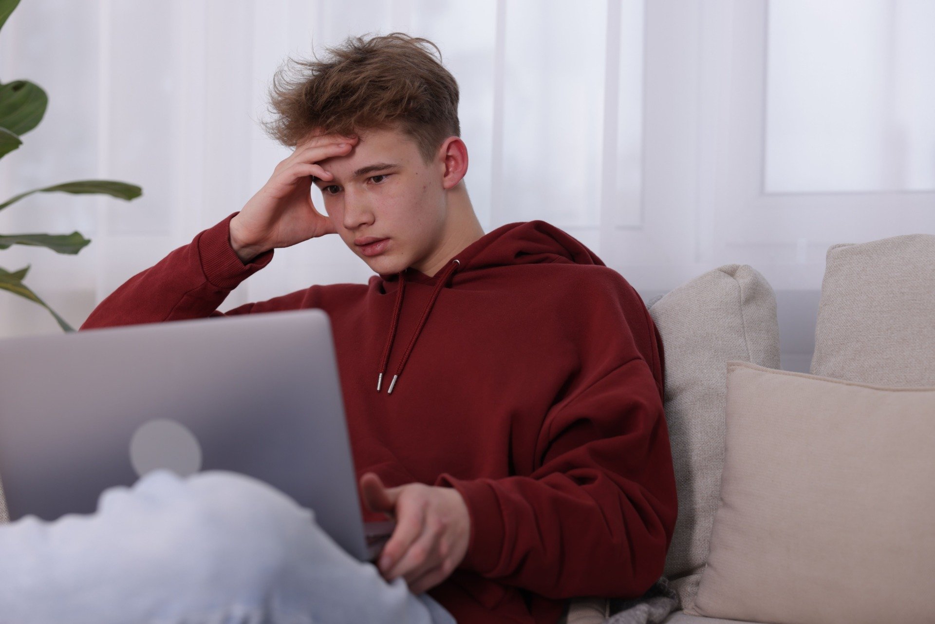 An Alarming Number of Teens Say They Turn To AI For Company, Study Finds