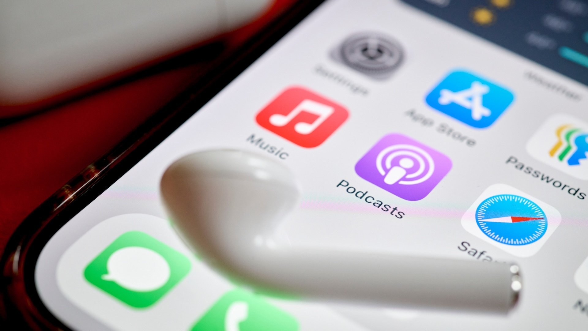 Apple Podcasts having issues as internet outage continues