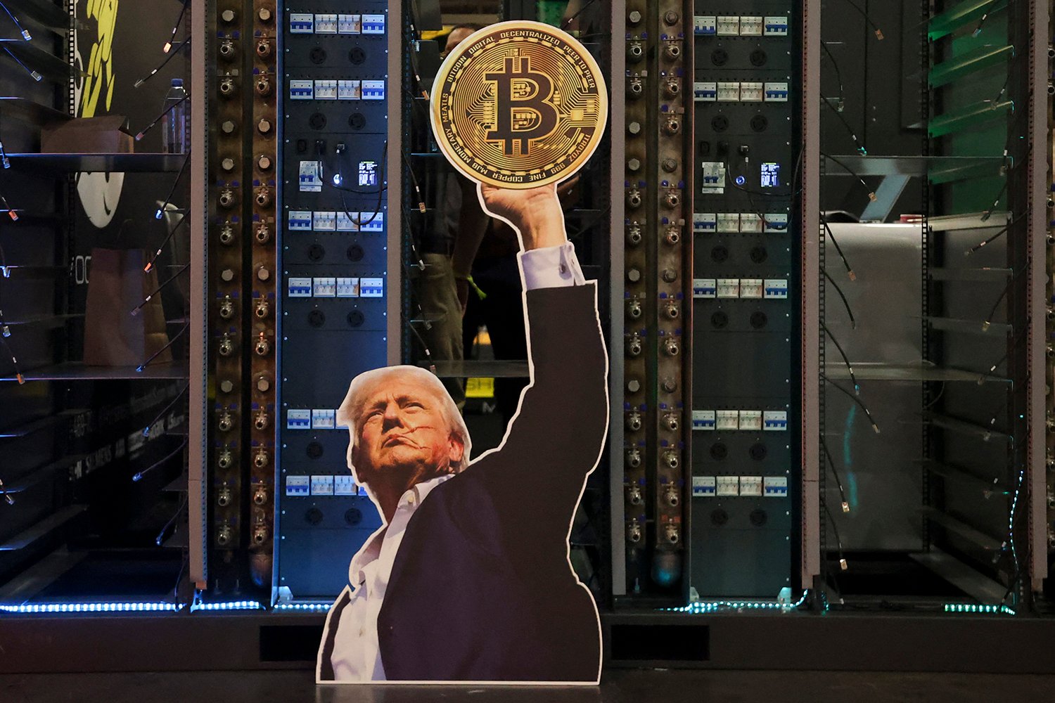 Bitcoin Developers’ Pardon Request Creates Awkward Situation for Trump